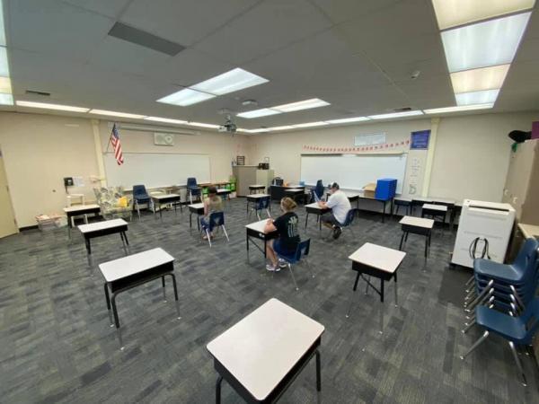 نارضایتی از بازگشایی مدارس در ایالت کالیفرنیا